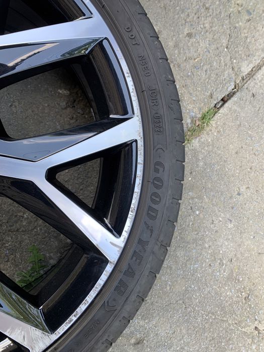 Джанти с гуми Volkswagen up! GTI 195/40R17 4x100