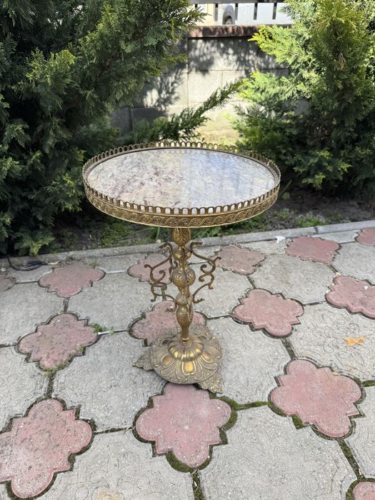 Masa din bronz masiv cu blat de marmura