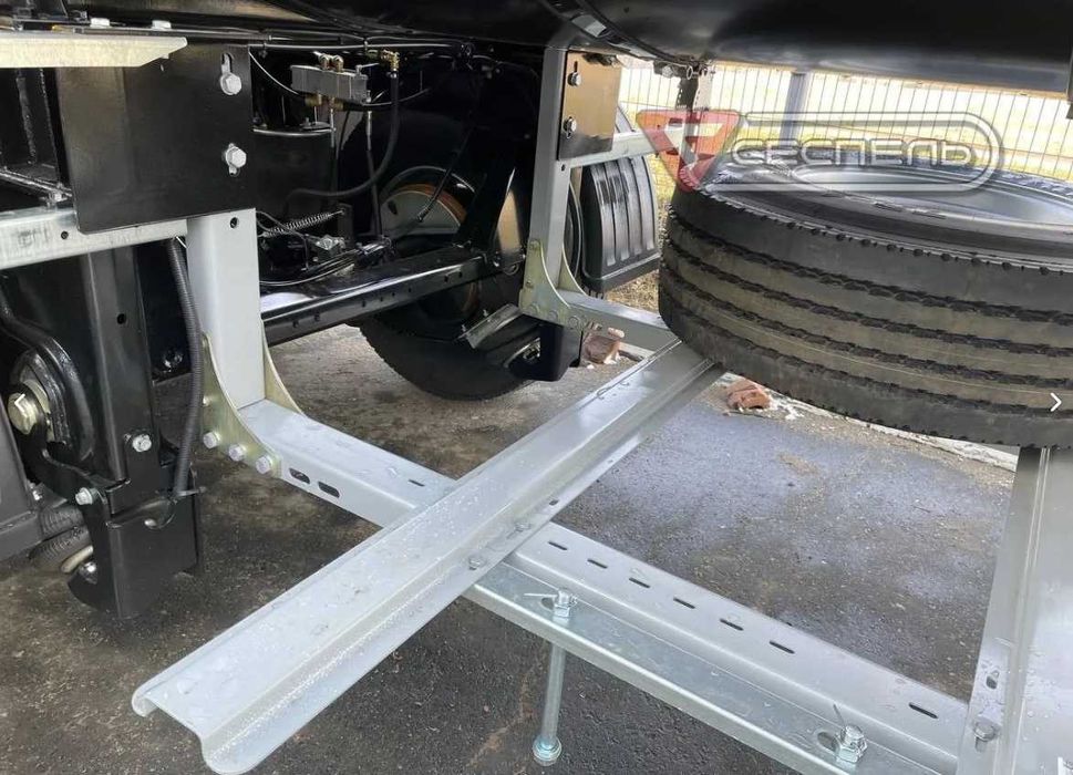 Полуприцеп битумовоз Сеспель SF4B