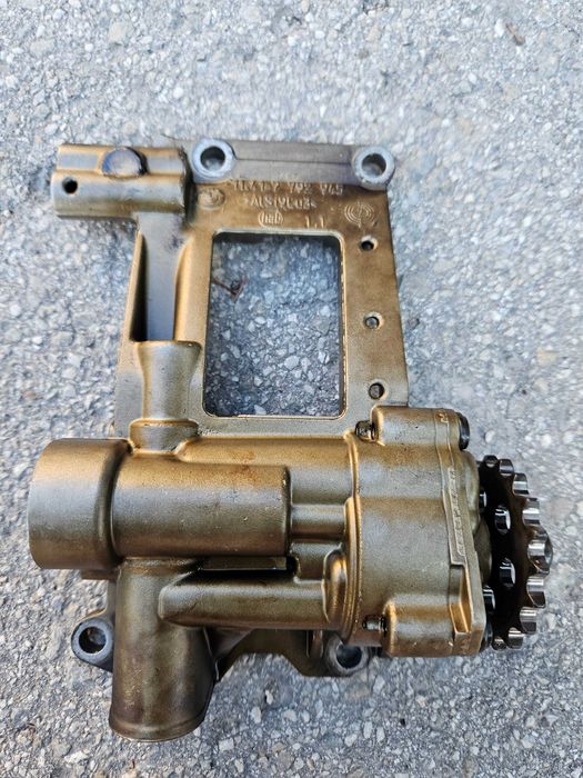 Маслена помпа бмв х5 е70 3д