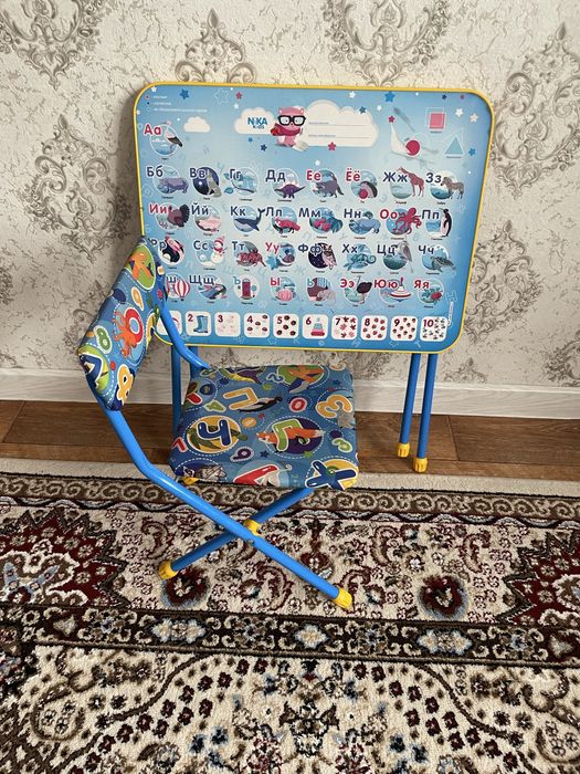 Продам стол стульчик