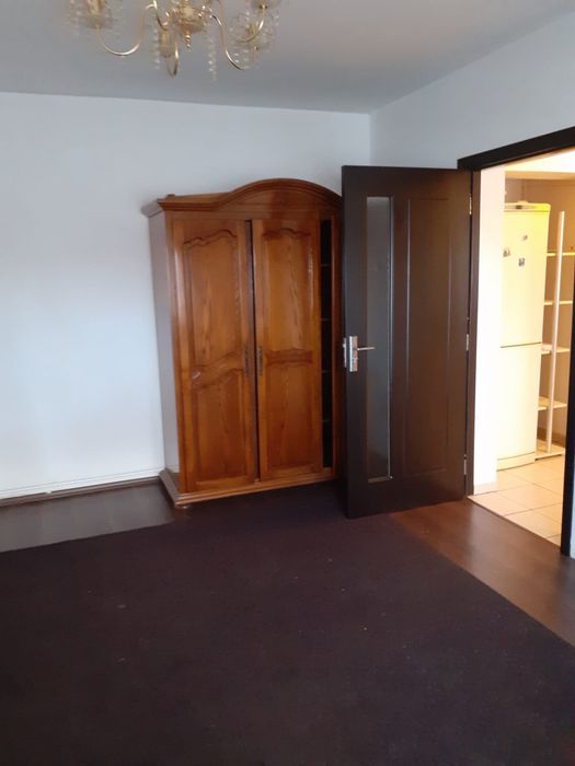 Apartament de inchiriat