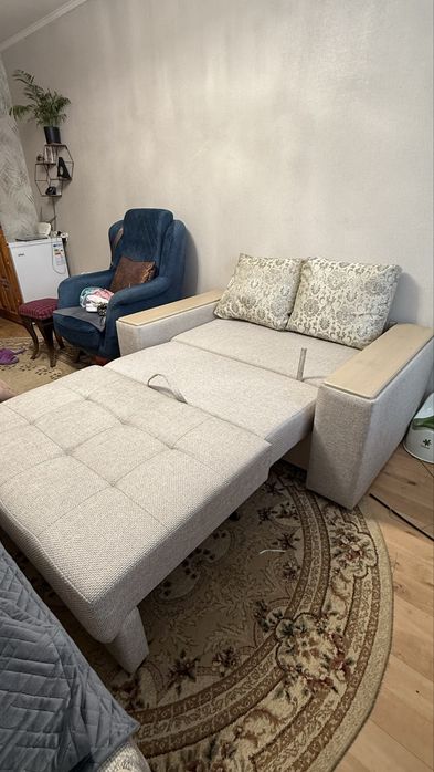 Продам диван  размер  150/96 / раскладной