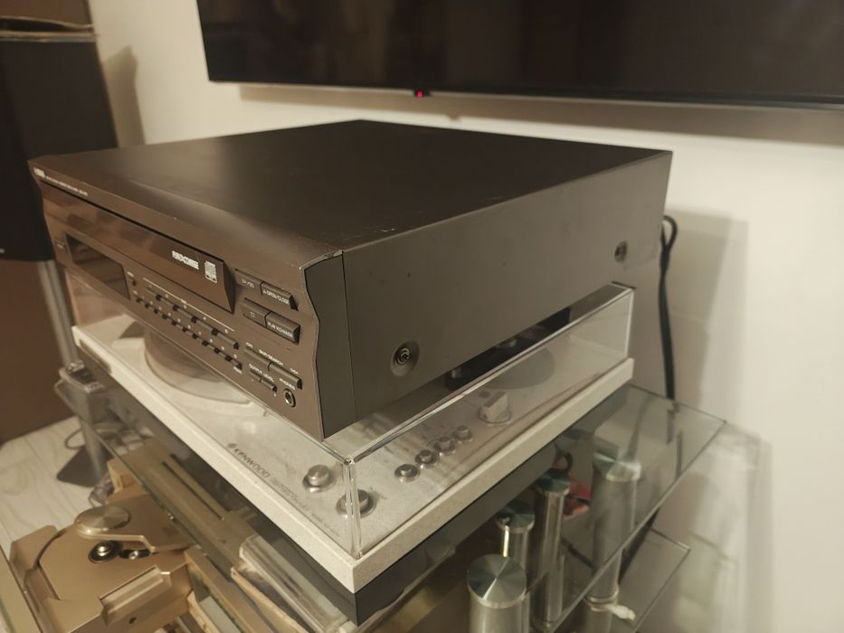 Yamaha cdc 675 cd player