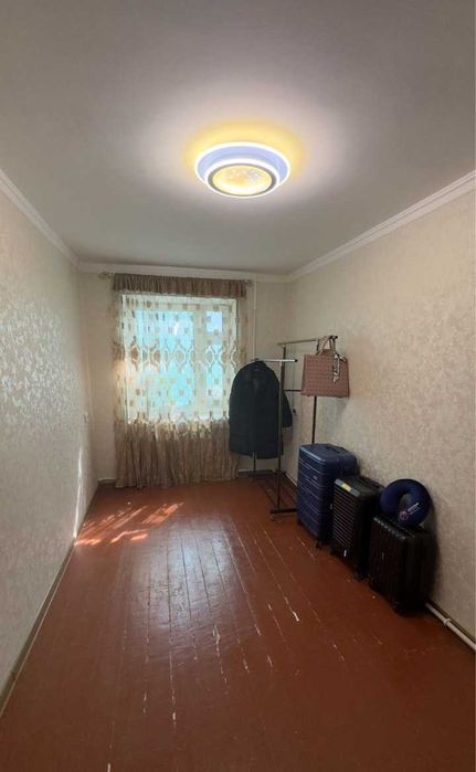 ул.Ш.Руставели Отель Азия Южный 3-комн 2/5 64 м² косметический ремонт