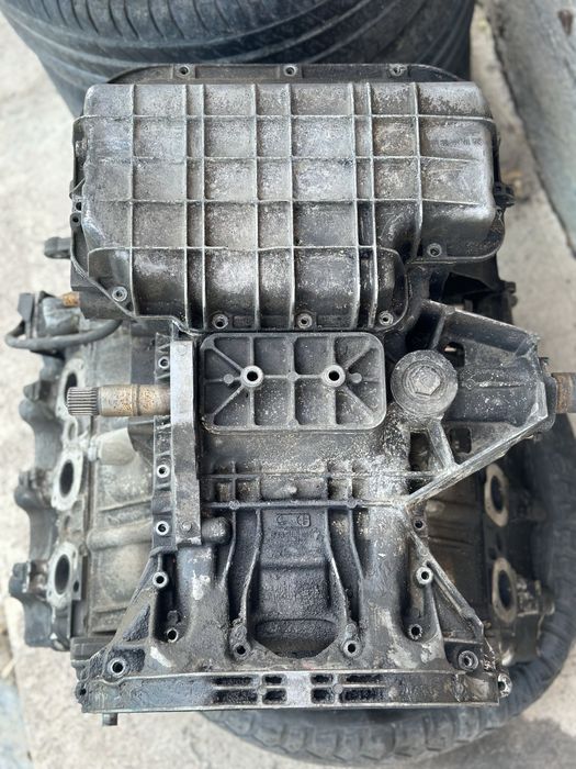Продам поддон (картер) двигателя м112 4matic