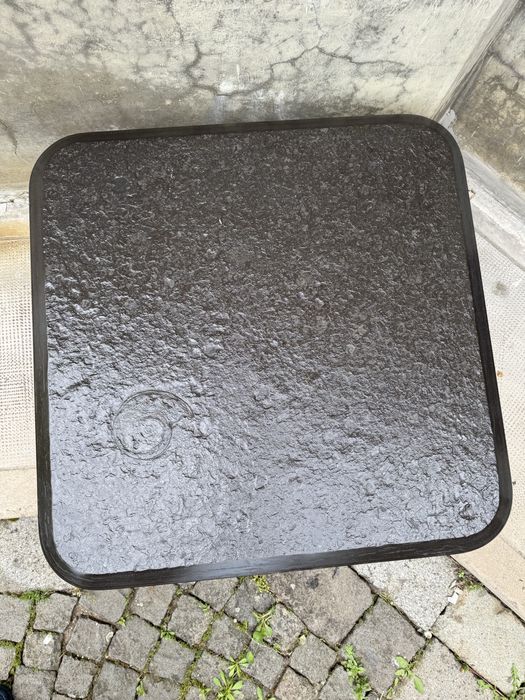 Masa din piatra naturala pentru living + ceas de perete