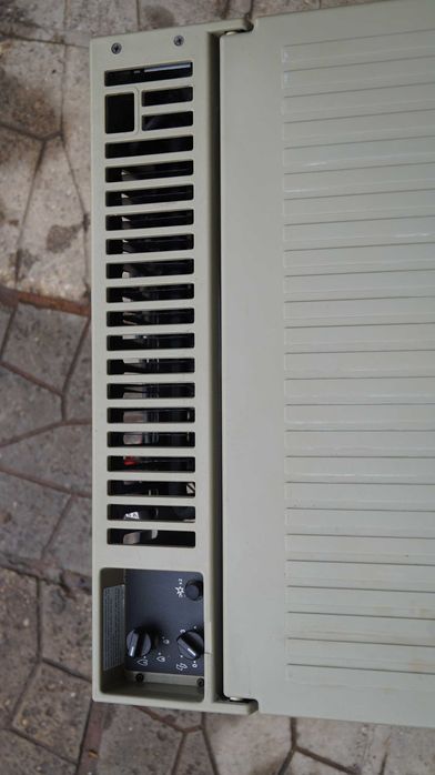 Мобилен хладилник за къмпинг - на ток или газ DOMETOC RC1200EGP