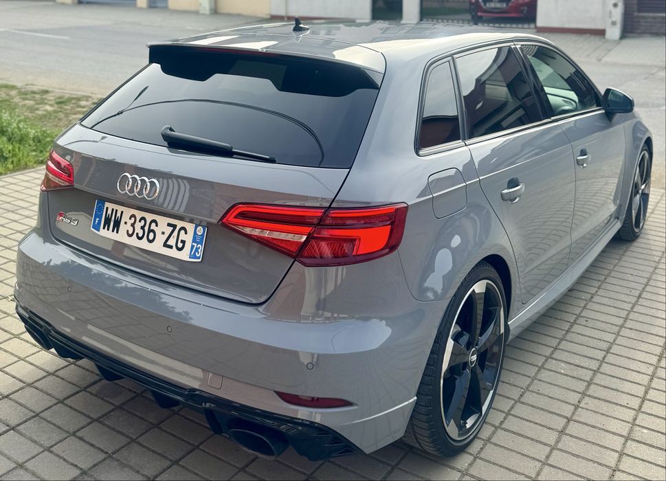 Vand Audi RS3 / SPORTBACK / 2.5TFSI / 400cai / Nardo Grey / IMPECABIL