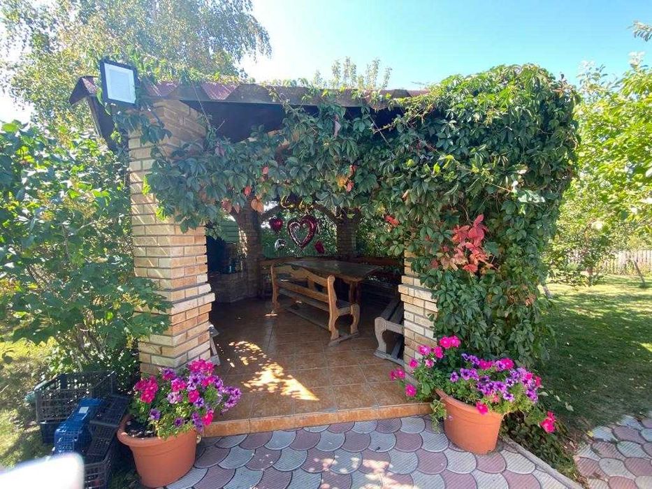 -Продам Шикарный дом на Правом берегу.