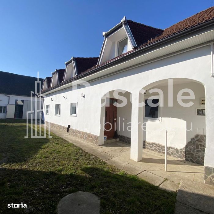 Proprietate versatilă de vânzare – ideală pentru locuință și afacere!