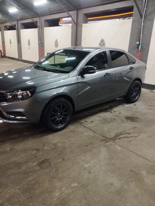 Продается лада веста