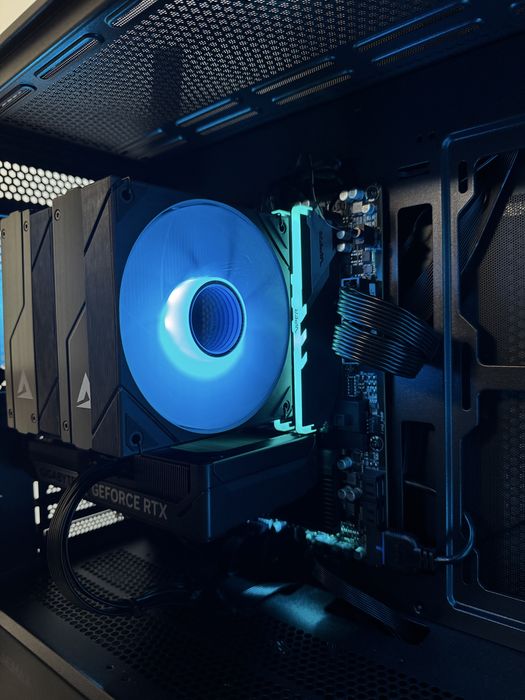 NOU. Calculator gaming RTX5060 ti 16gb, Ryzen 5 9600x