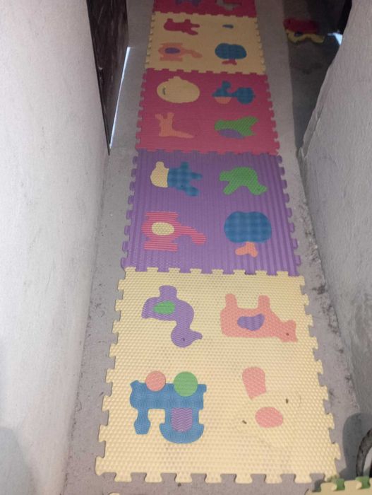 Мек пъзел за под