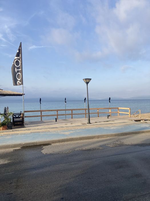 Продава се Заведение в Разлог - 70 кв.м за 1143 €/кв.м - Снимка #1