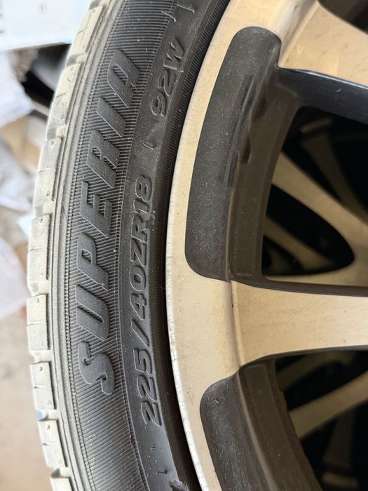 Jante aliaj R18 VW + 6 anvelope SUPERIA 225/40ZR18 + senzori presiune