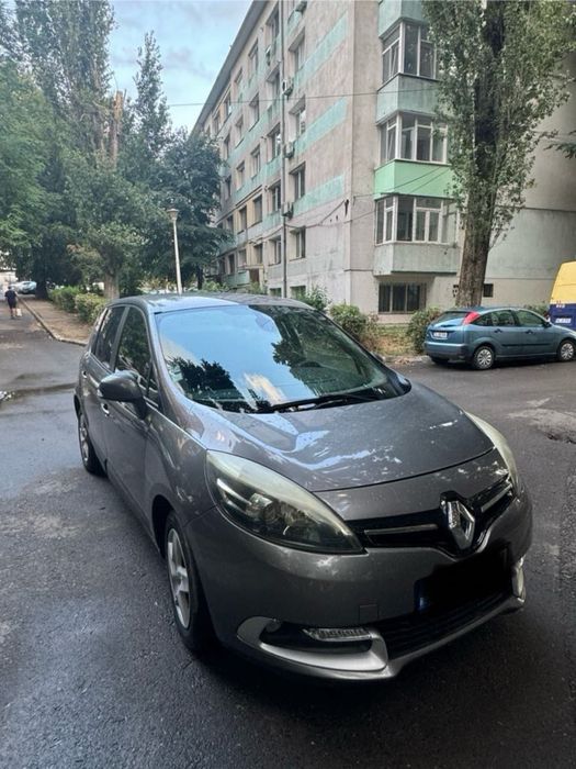 RENAULT Scenic 0 — imagine 3