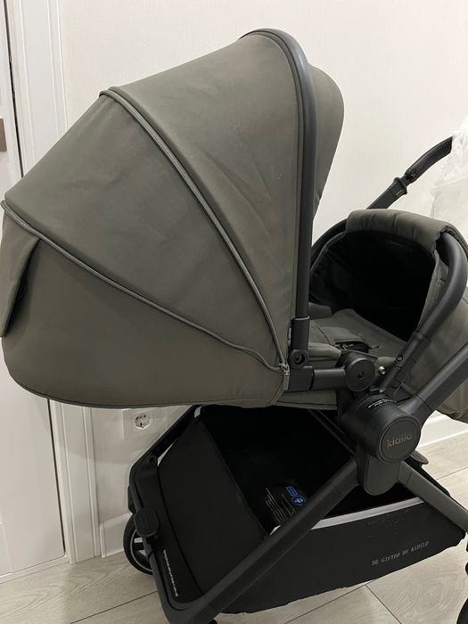 Продам коляску Kidilo