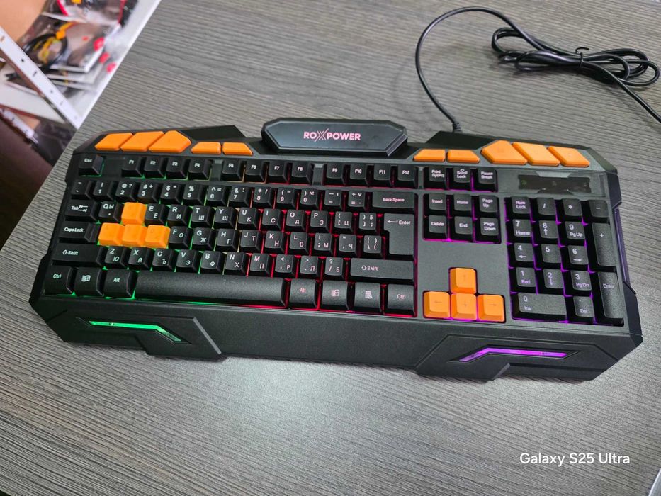 Нова! Геймърска клавиатура с Кирилица ROXPOWER G-8100, GAMING LED, Черна