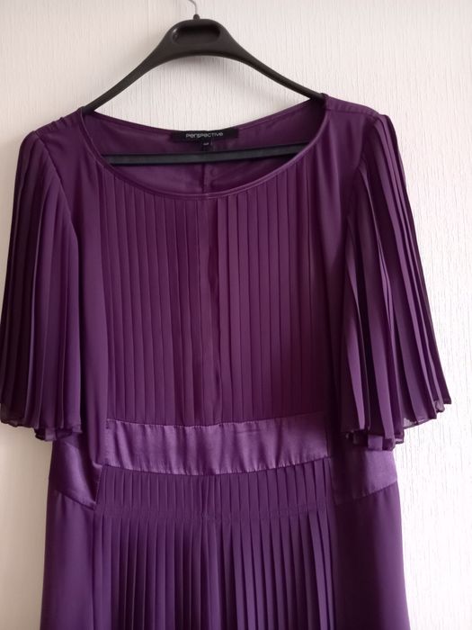 Продам платье 44-46 размера