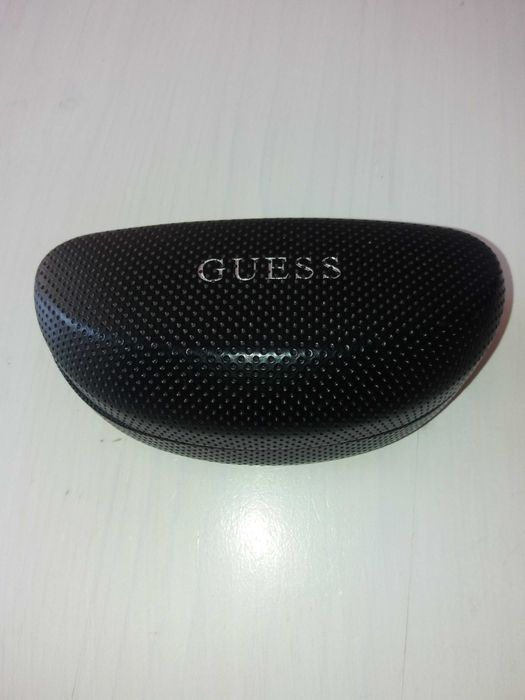 Слънчеви очила Guess