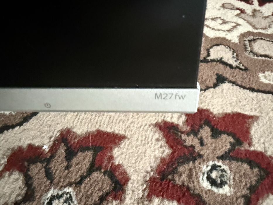 Hp monitor 27 tinniq