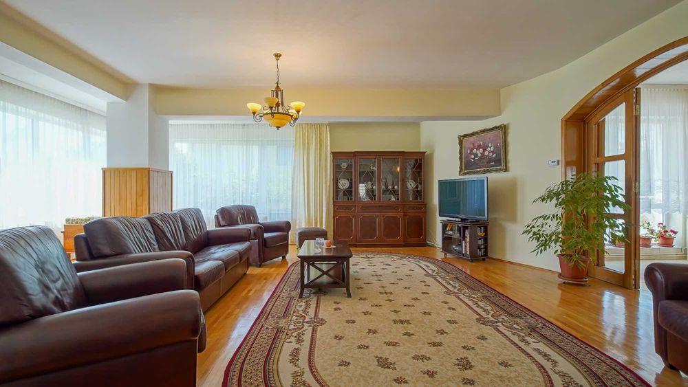 CASA vanzare BRASOV, potential deosebit - cartier Tractorul, 5 min mall Coresi