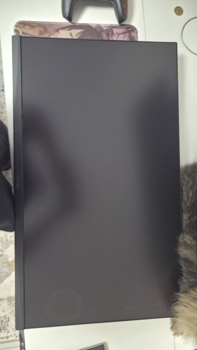 Монитор Asus VG27AQ5A с разбитой матрицой