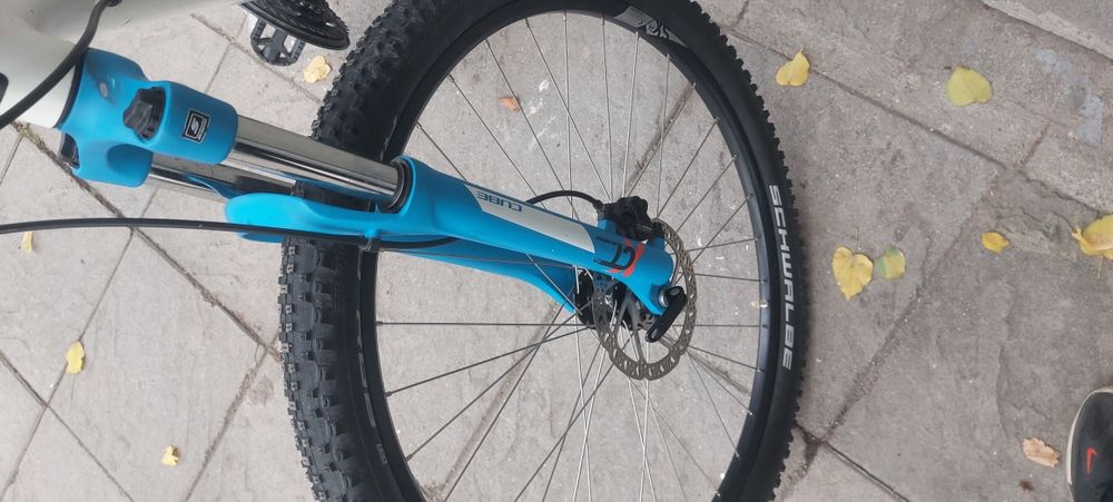 Продавам немски  алуминиев велосипед Cube 27,5цола,16 инча  рамка