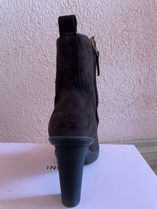 Велурени боти на ток MaiMai