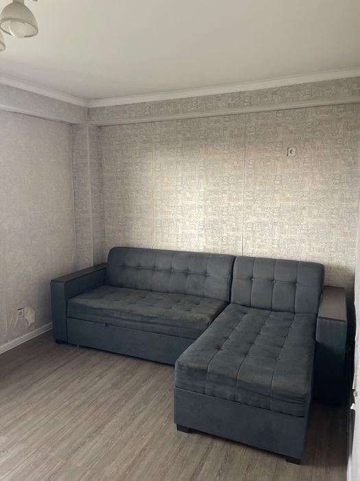 Срочно продам диван