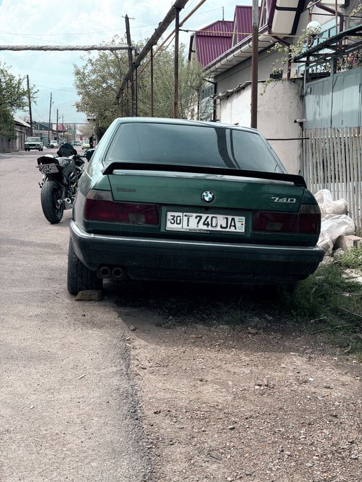 Продам BMW в легендарном кузове 740