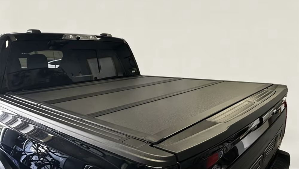 Нов твърд сгъваем капак за Ford F-150 5.5 ft – Tri-Fold
