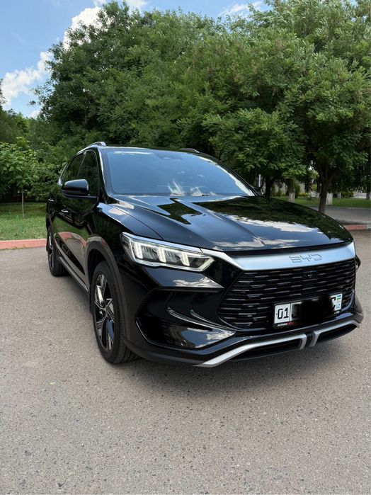Срочно продам свою машину BYD SONG PRO 2025 года выпуска 110 км Flangs