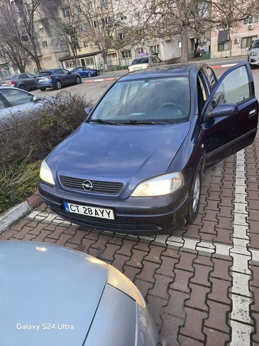 Vand opes astra g 1.6 benzina ,an fabricație 1999