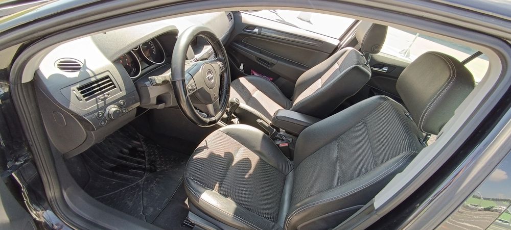Opel Astra H 1.6 benzinã