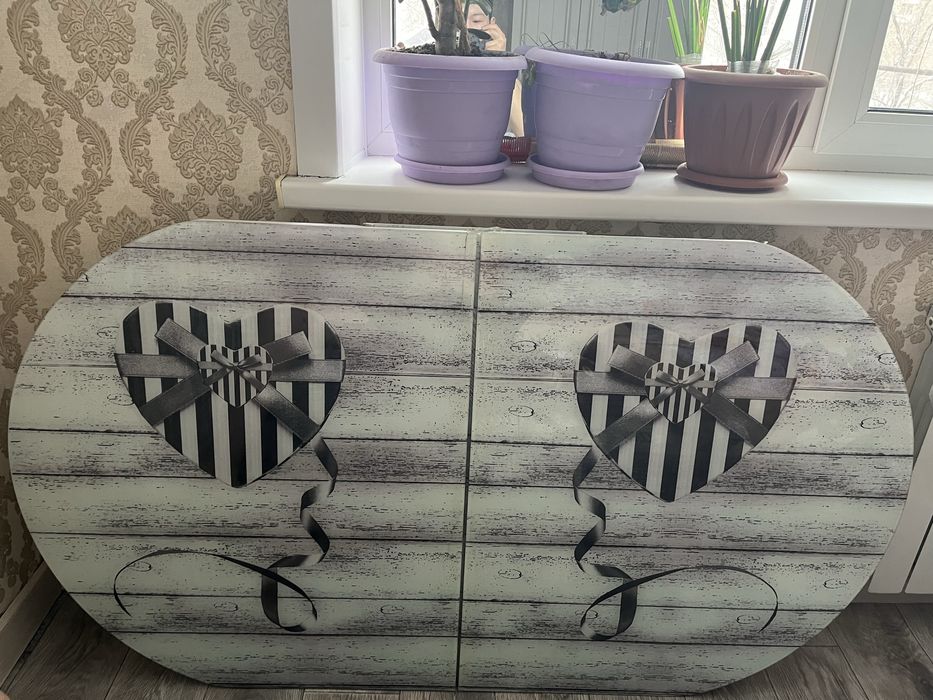 Стол очень хорошой майкен