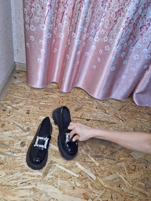 Обувь лоферы 11000 тг