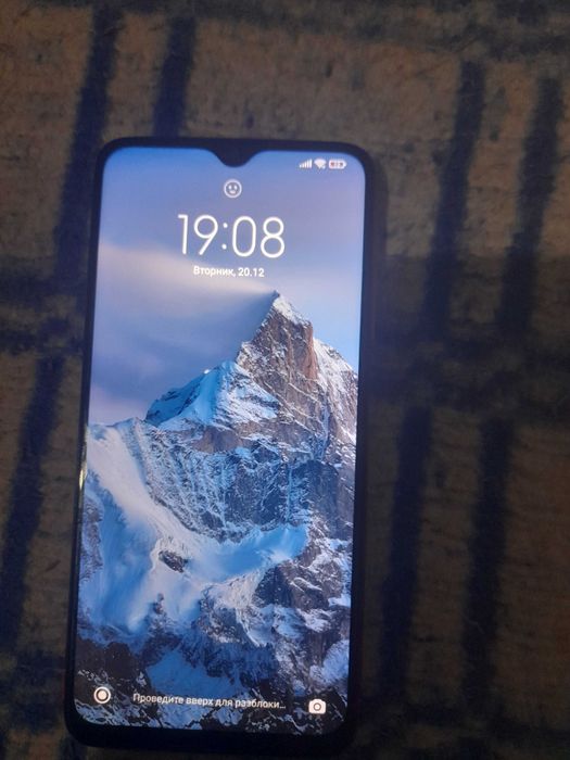 Срочно продам сотовый телефон