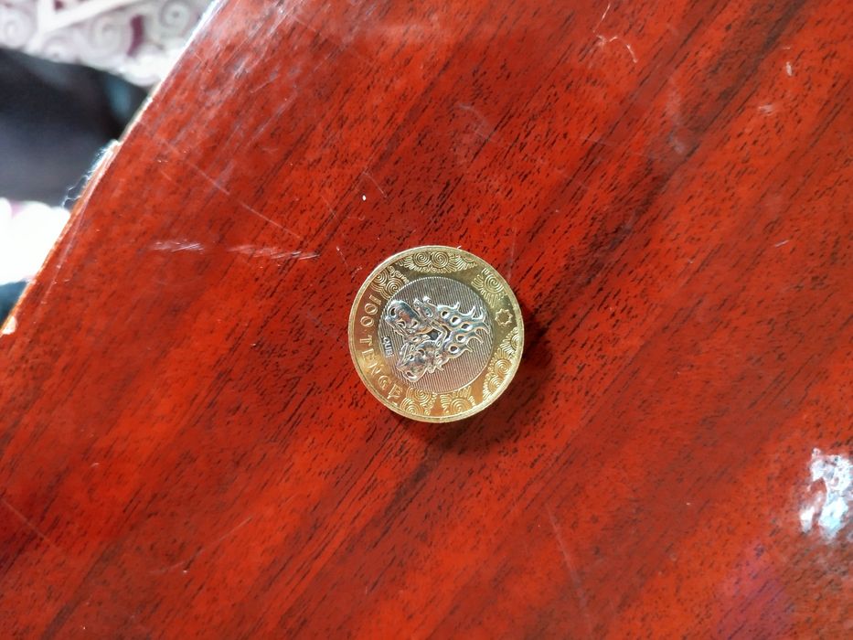 Сақ Стиль дегі 100 теңге