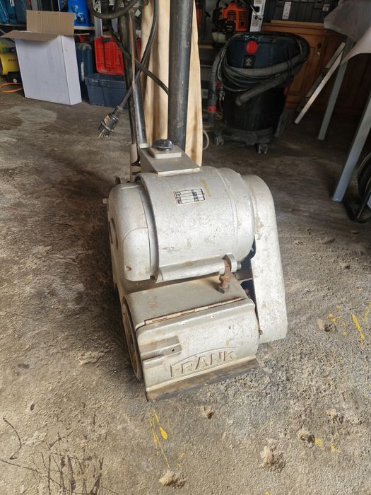 Masina raschetat parchet