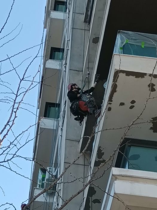 Servicii alpinist utilitar