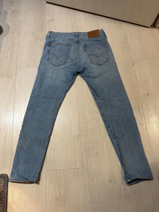 Blugi Levi’s slim fit