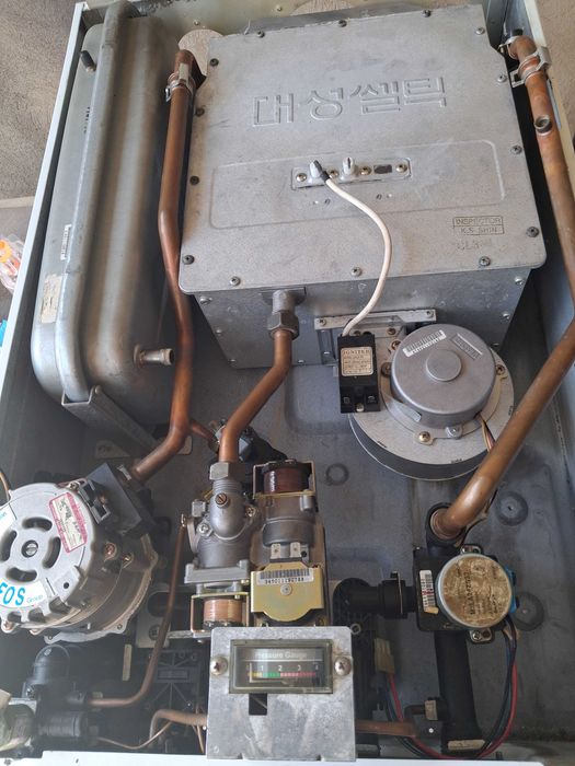 Настенный газовый котел Celtic.  Мощ. : 350 кв.м. Южная Корея.