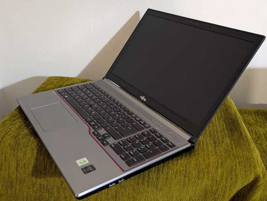 Laptop Fujitsu LIFEBOOK E754, Intel core i5-4300M, 256Gb SSD, 8Gb ram