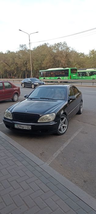 Mercedes Benz s-klass