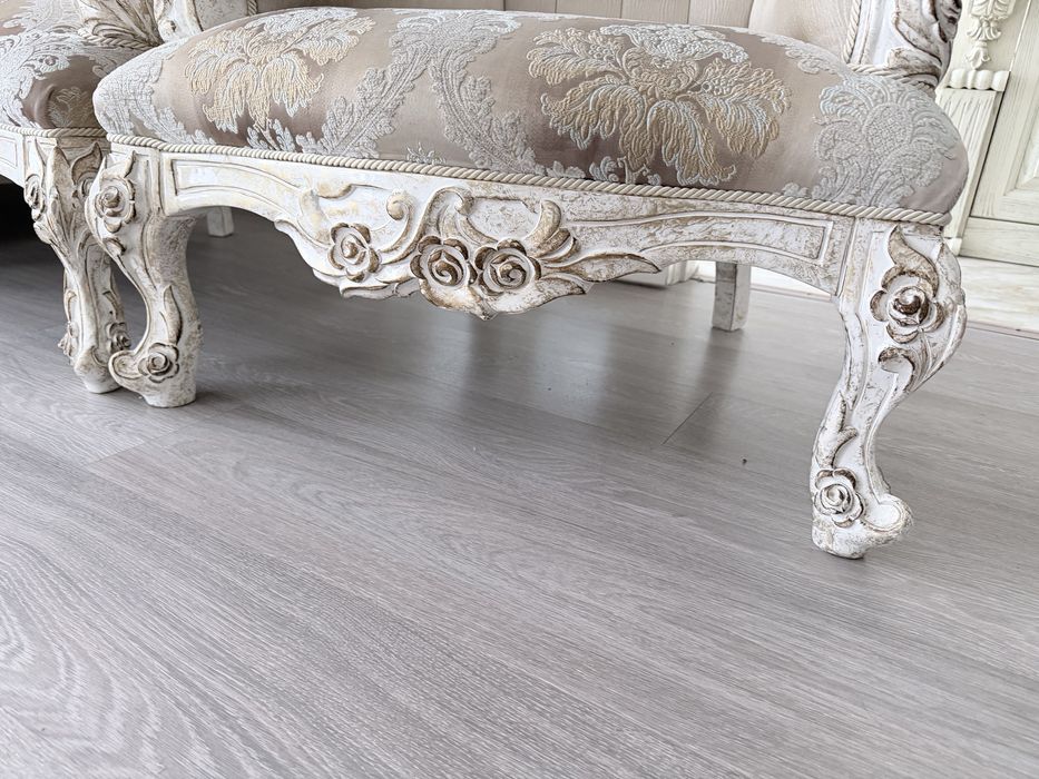 Классический комлект диван + 2 кресла