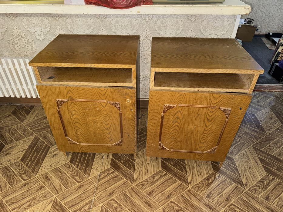 Продам две тумбочки