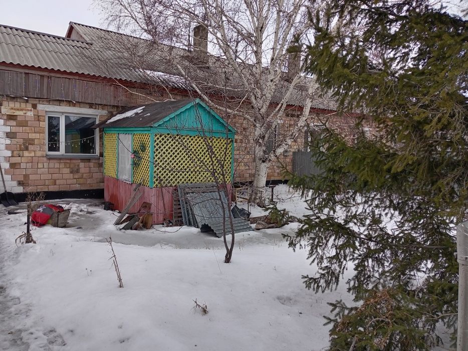 Продам дом п.Кзыл