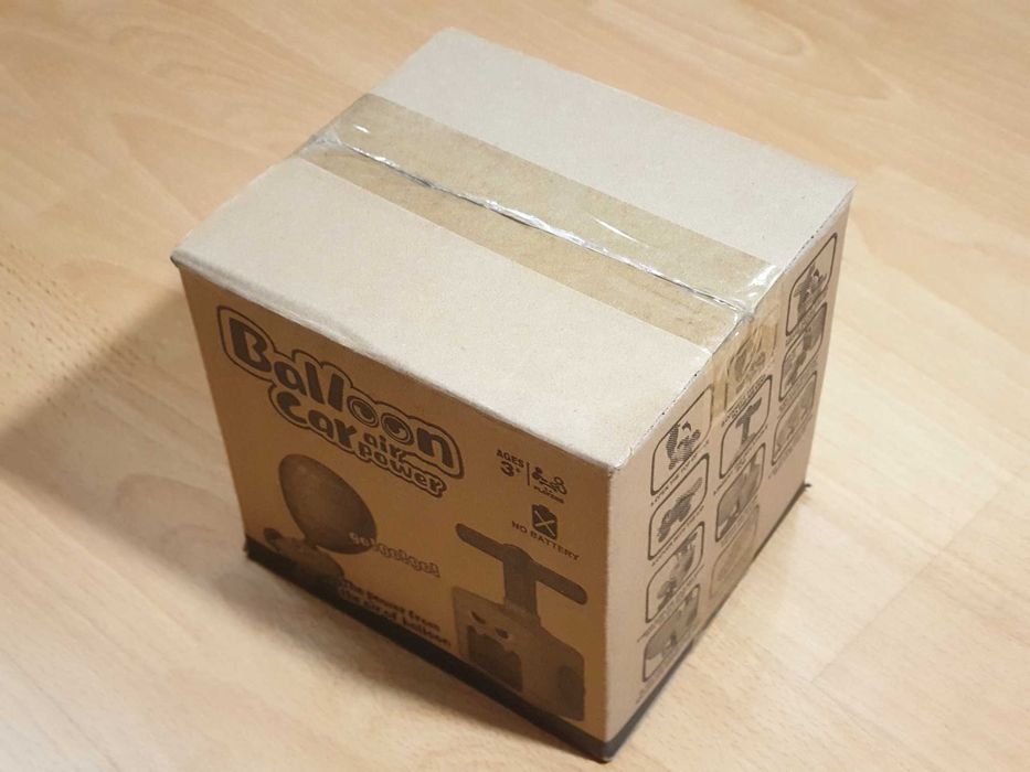 Masini propulsate de baloane cu poma distractiv si usor de folosit